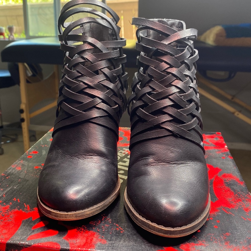Black angle boots